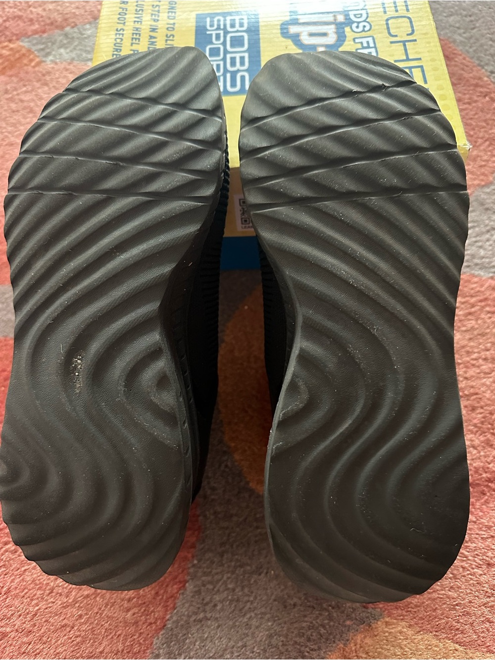 Skechers | BOBS Black Hands Free Slip-ins Sneakers in Size 8 - Picture 7 of 7
